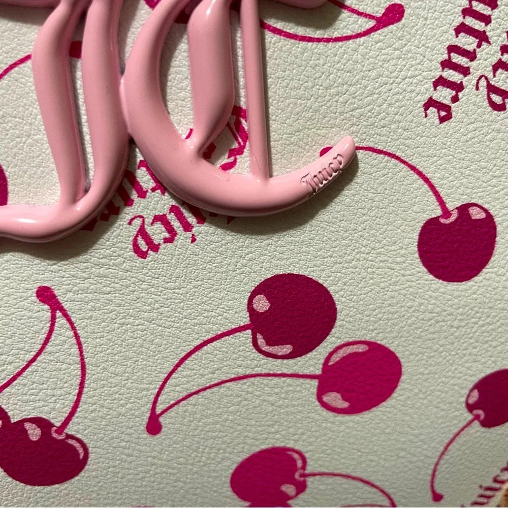 Juicy Couture - Picture 9 of 9